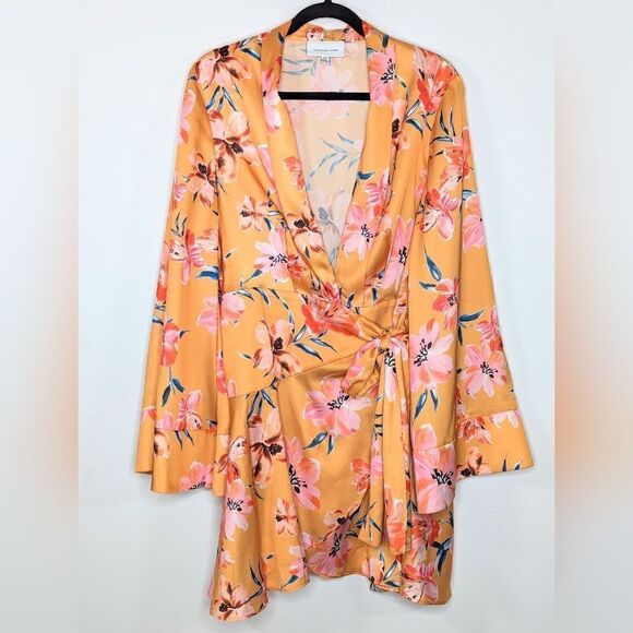 Significant Other Zoe Hibiscus Floral Bouquet Bell Sleeve Wrap Mini Dress 10 - Picture 2 of 6